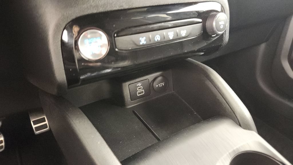 Certified 2024 Ford Escape ST-Line Select w/ Tech Pack #1 AWD/4WD image 18
