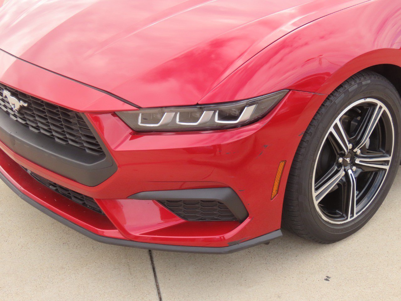 Certified 2024 Ford Mustang Coupe RWD image 3