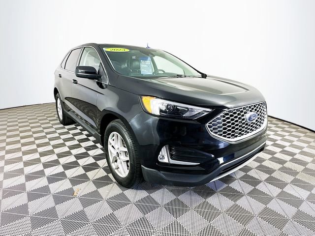 Certified 2023 Ford Edge SEL w/ Convenience Package AWD/4WD image 4