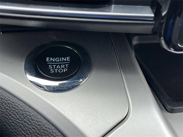 Certified 2022 Ford Explorer XLT w/ Equipment Group 202A image 36