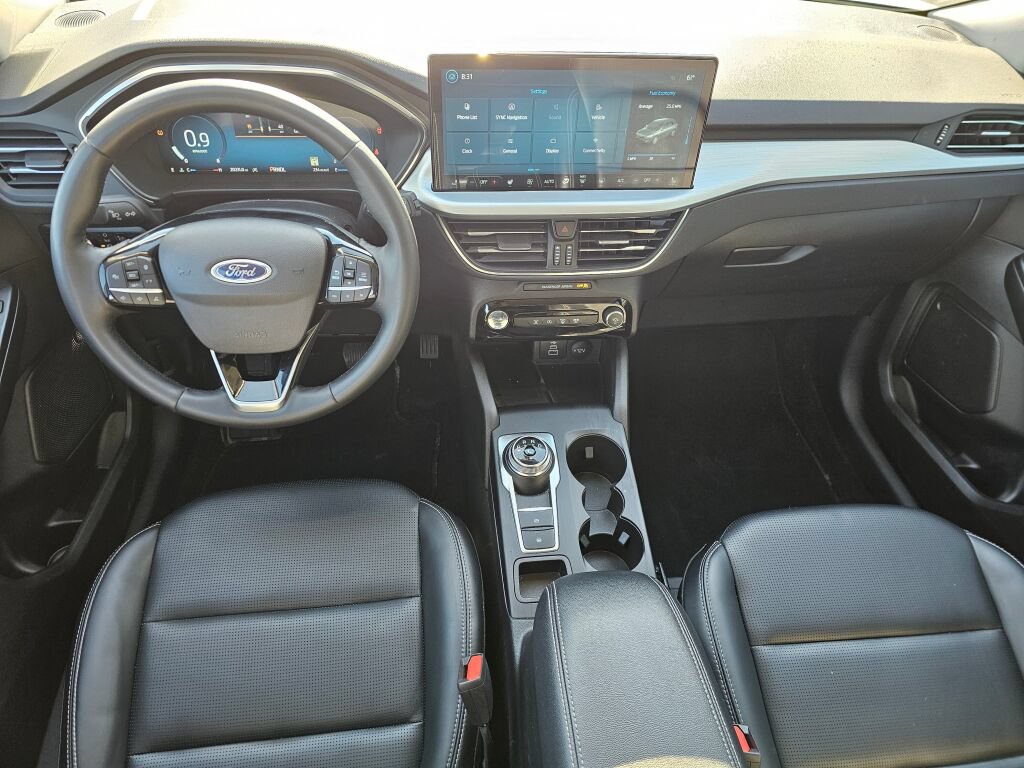 Certified 2025 Ford Escape Platinum AWD/4WD image 15