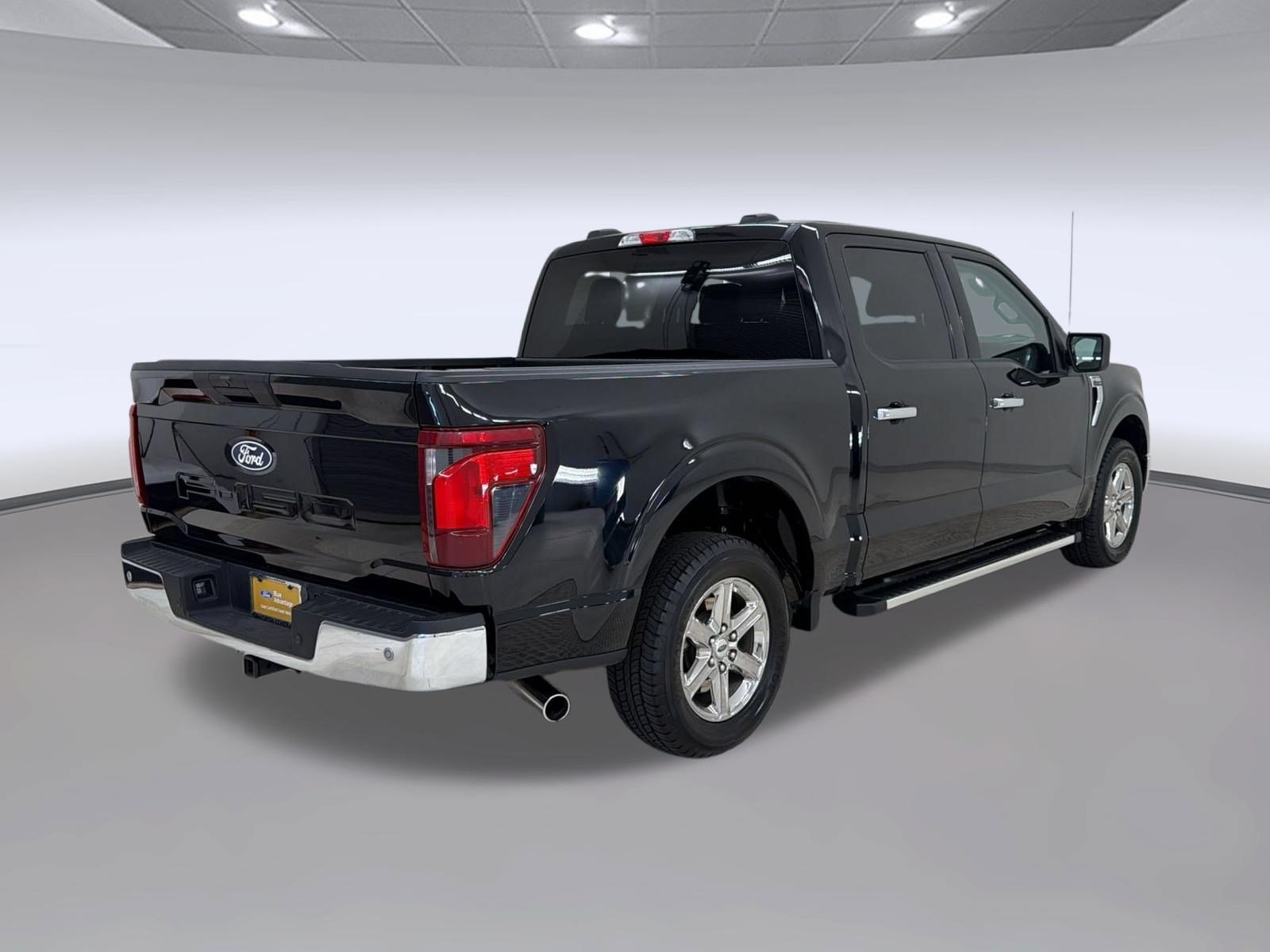 Certified 2025 Ford F150 XLT w/ Equipment Group 301A Standard RWD image 9