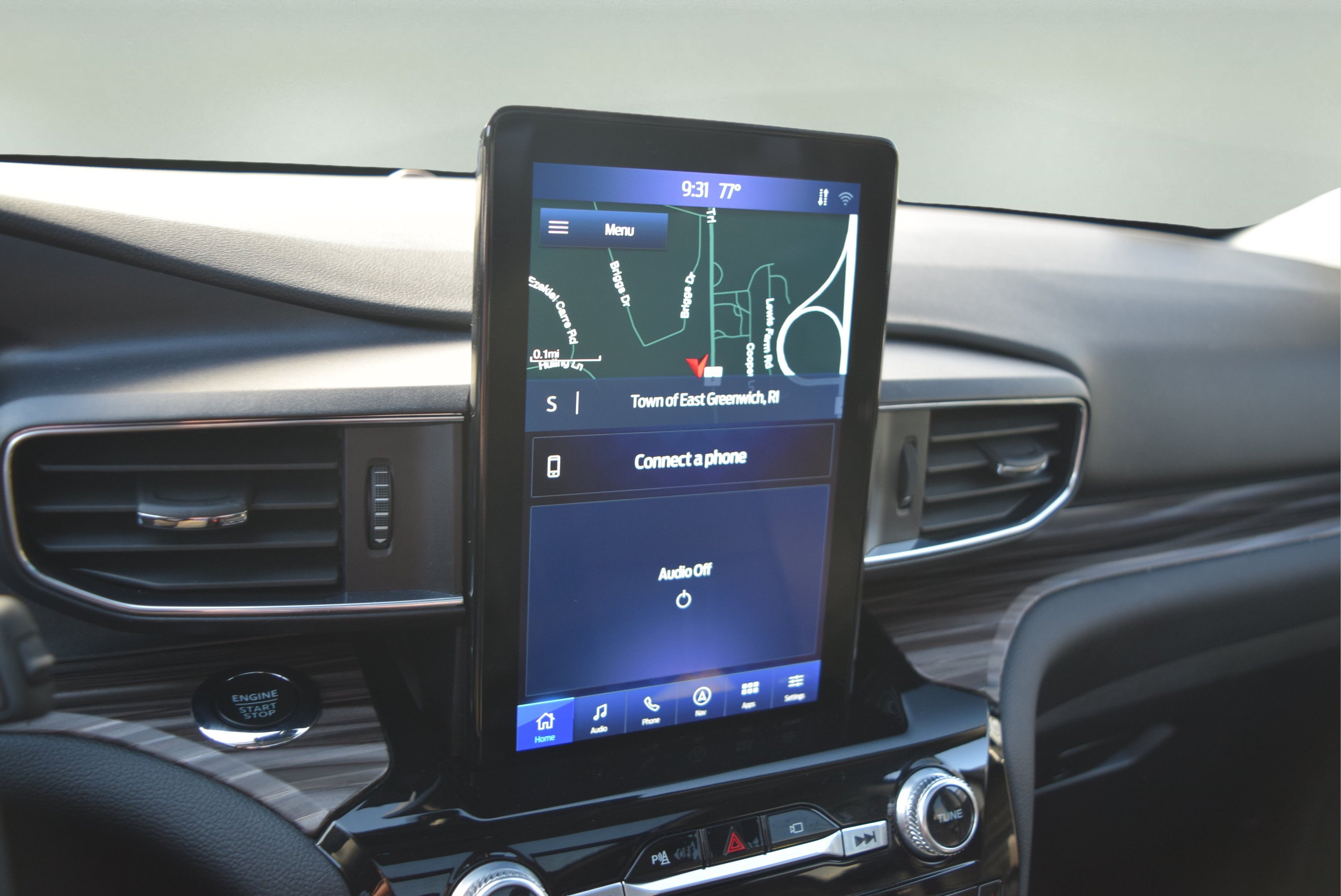 Certified 2023 Ford Explorer Limited w/ Limited Technology Package AWD/4WD image 16