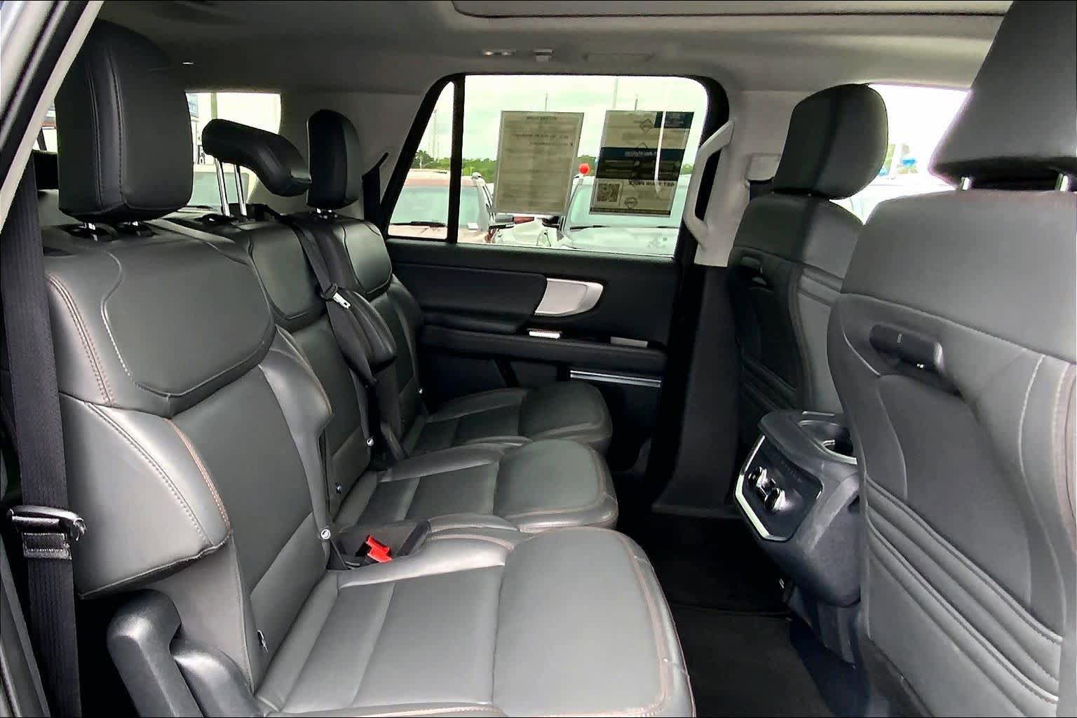 Certified 2025 Ford Expedition Max Active RWD image 21