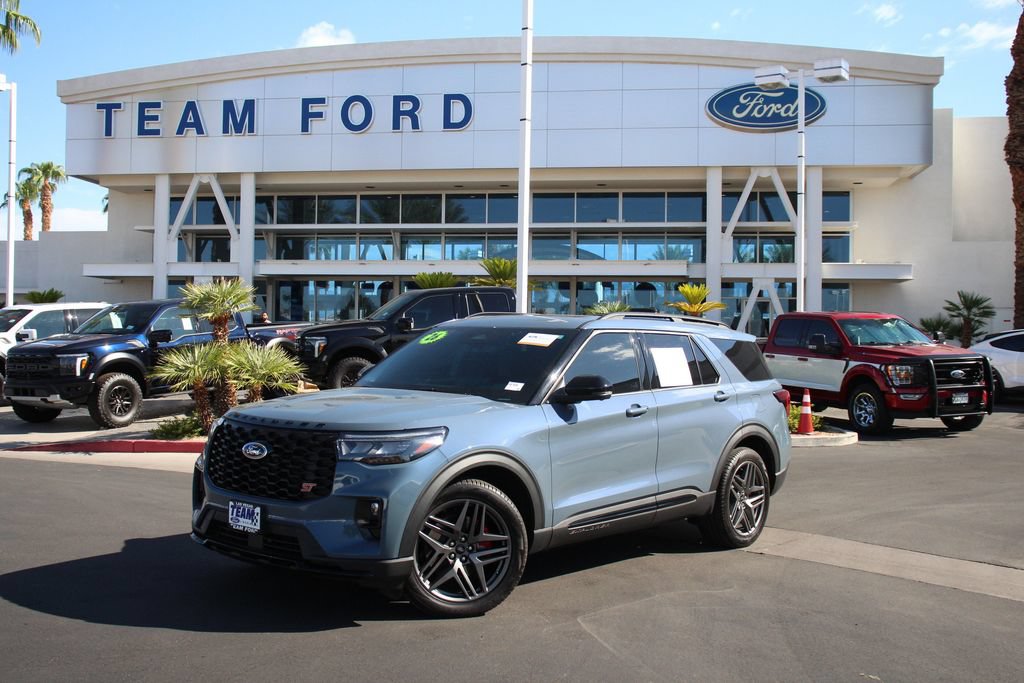 Certified 2026 Ford Explorer ST w/ Sun And Sound Package AWD/4WD image 2