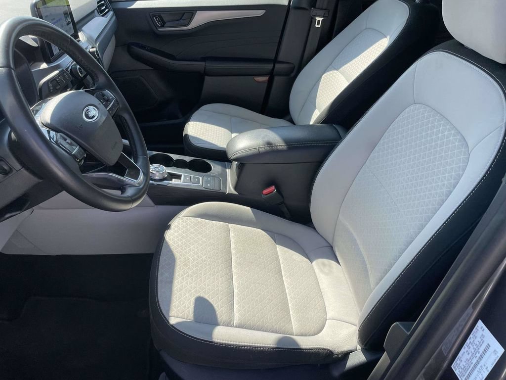 Certified 2024 Ford Escape Active w/ Cold Weather Package FWD image 13