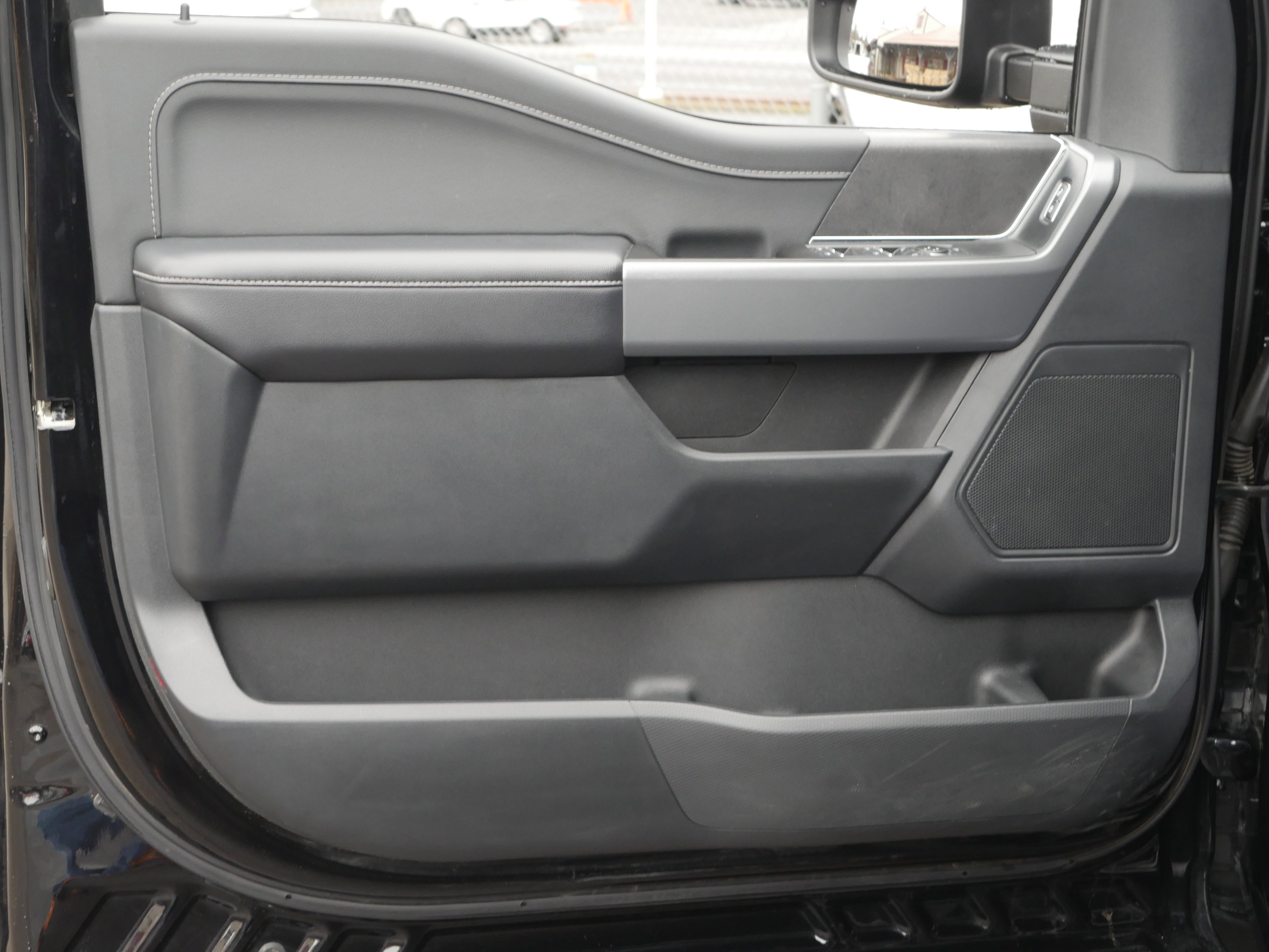 Certified 2025 Ford F150 XLT w/ Equipment Group 302A MID image 39