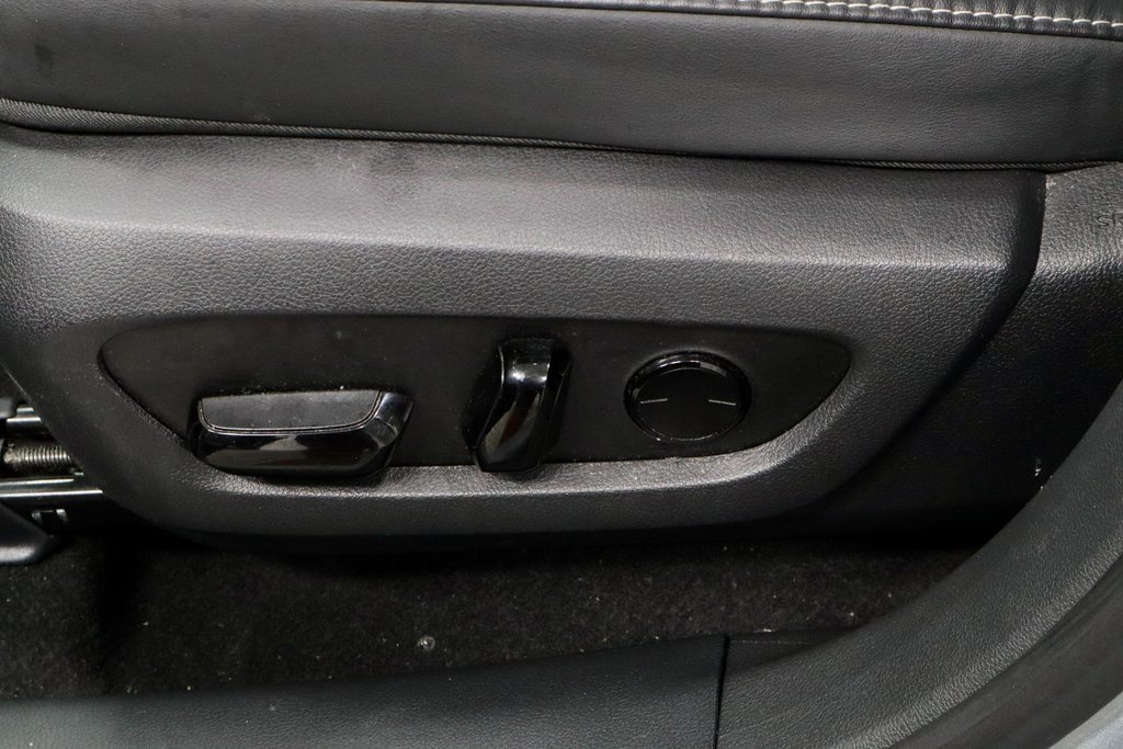 Used 2024 Lexus RX 350 Premium w/ Accessory Package (Z1) image 29