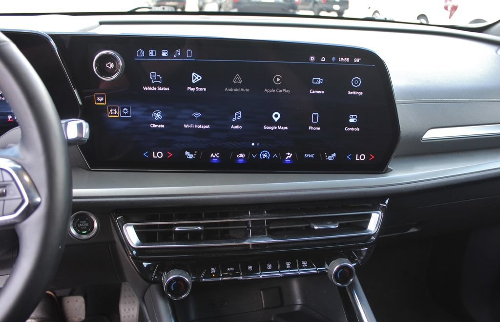 Used 2025 Chevrolet Traverse LT FWD image 22