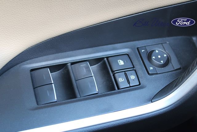 Used 2025 Toyota RAV4 Limited FWD image 24