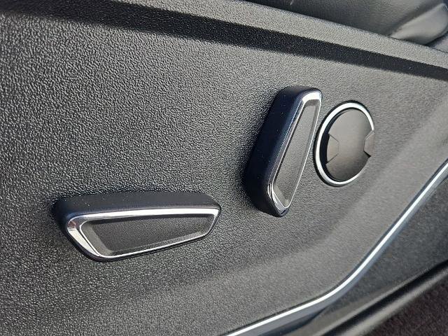 Certified 2022 Ford F150 Raptor w/ Raptor 37 Performance Package image 19