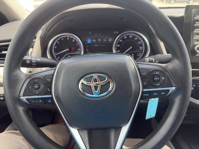 Used 2022 Toyota Camry LE AWD/4WD image 19