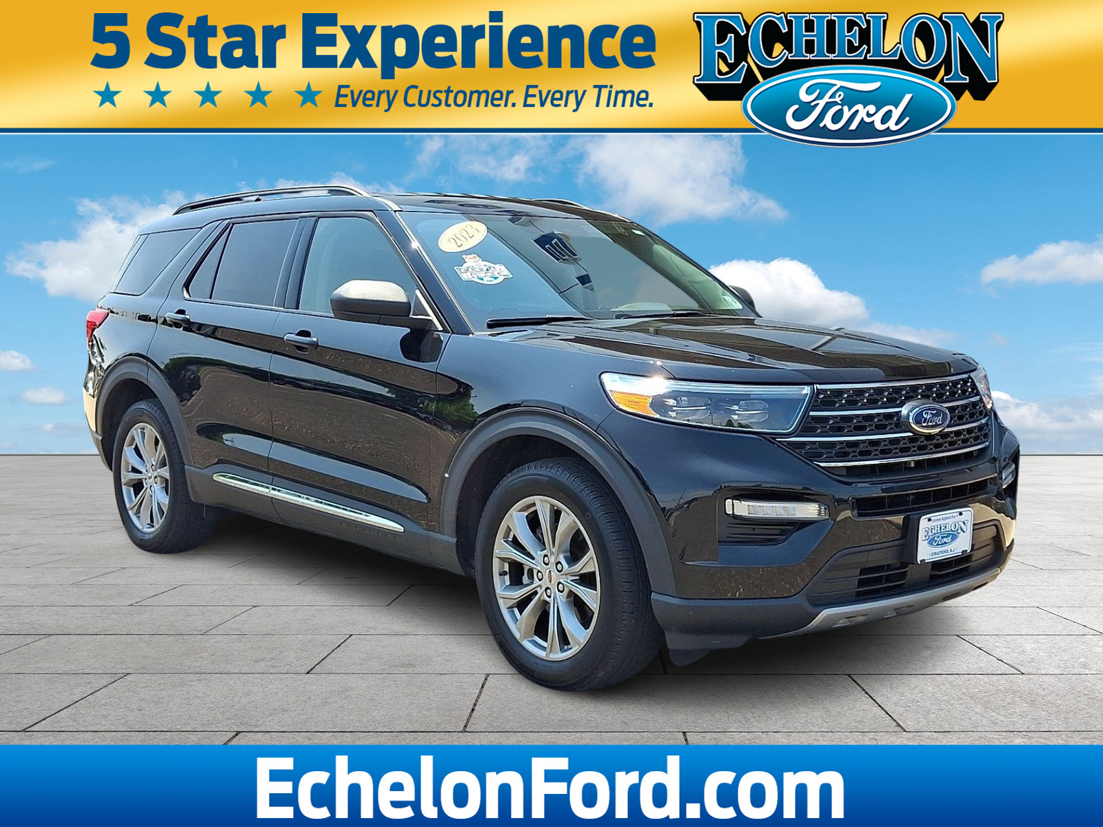 Certified 2023 Ford Explorer XLT w/ Equipment Group 202A AWD/4WD image 1