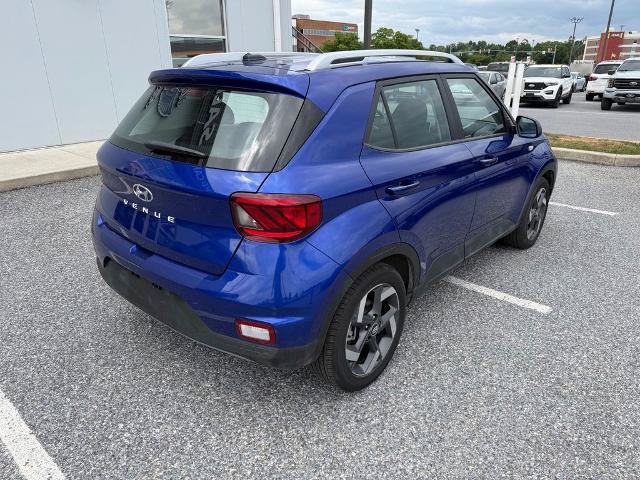 Used 2026 Hyundai Venue SEL FWD image 8