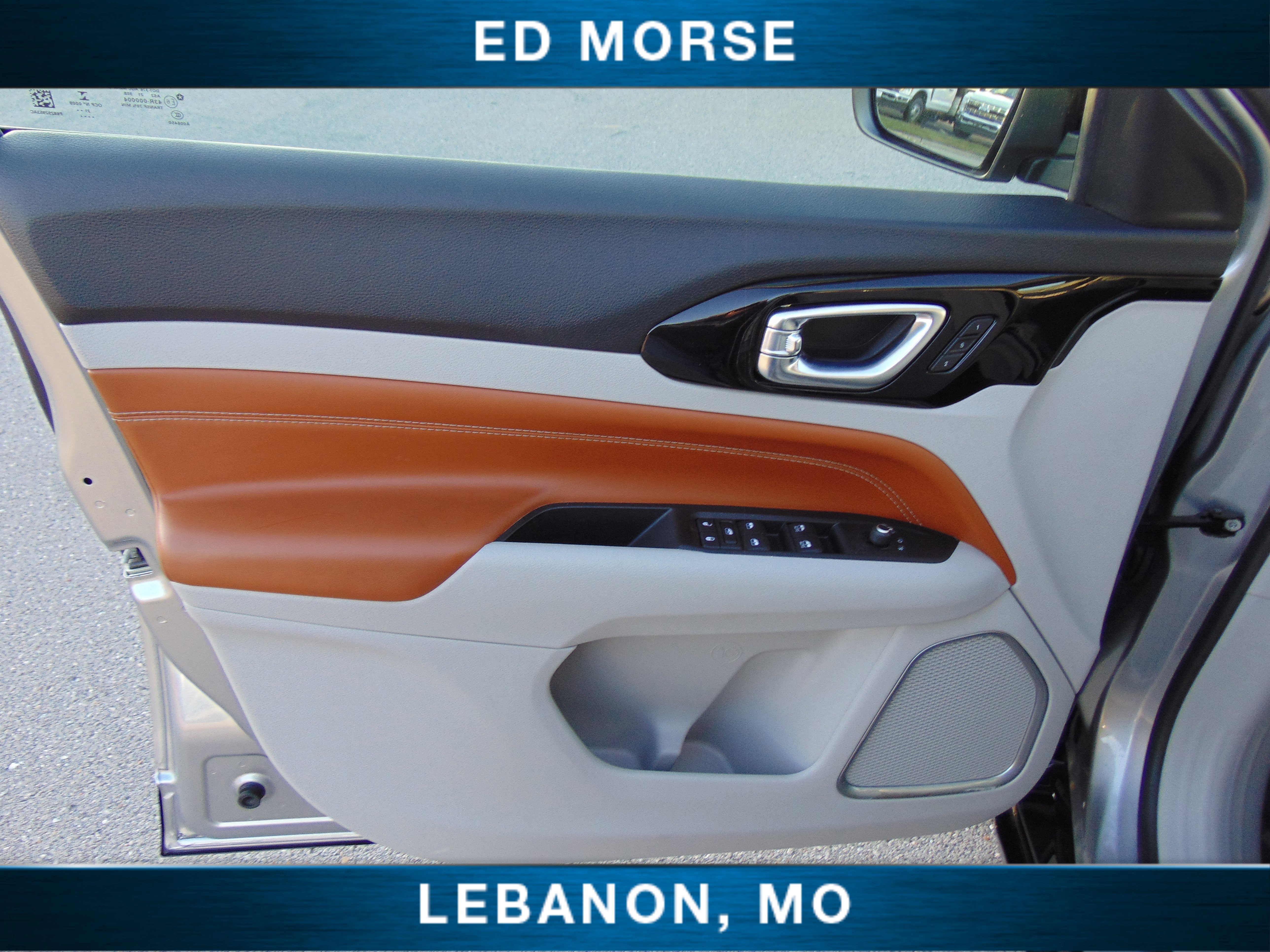 Used 2022 Jeep Compass Limited w/ Elite Group image 13