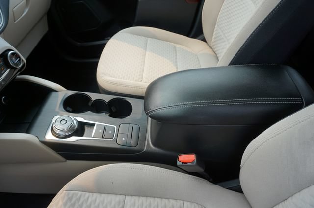 Certified 2021 Ford Escape SE w/ SE Sport Appearance Package FWD image 26