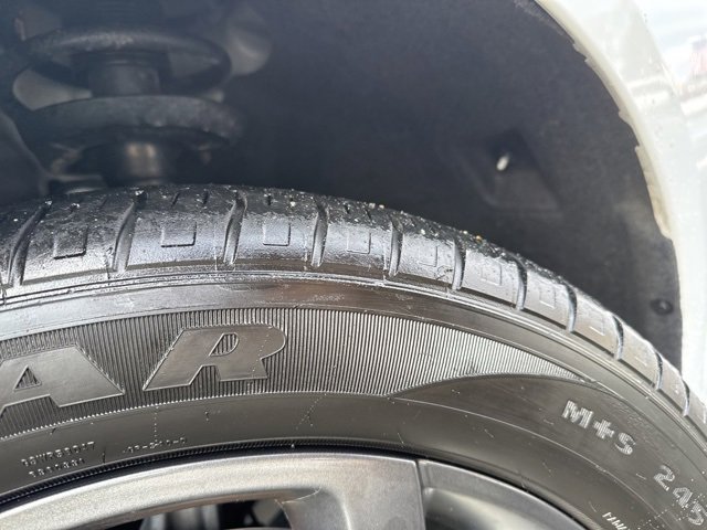 Used 2023 Chrysler Pacifica Touring-L w/ Road Tripper Package image 13