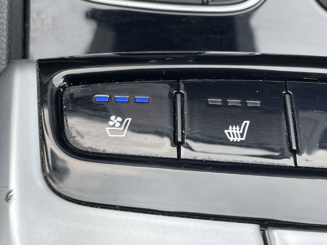Used 2023 Hyundai Santa Cruz Limited AWD/4WD image 32