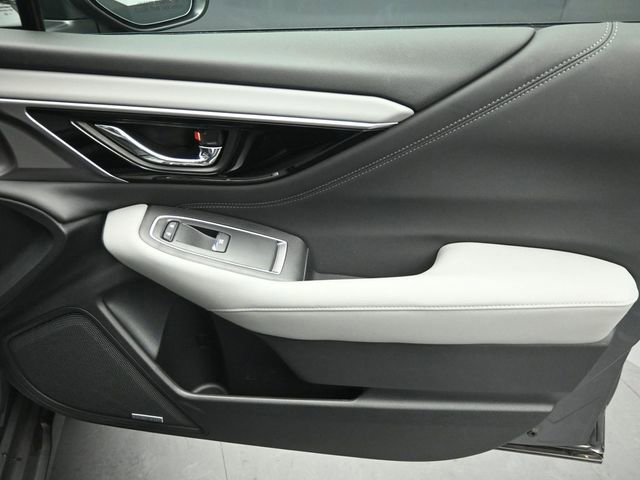 Used 2023 Subaru Outback Limited image 45