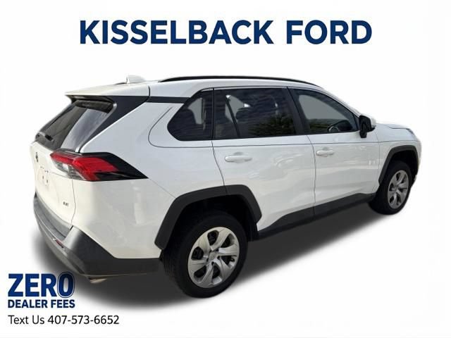 Used 2021 Toyota RAV4 LE FWD image 4