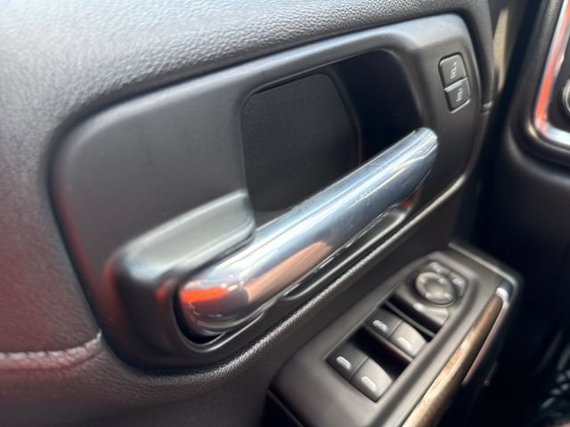 Used 2021 Chevrolet Silverado 1500 LT Trail Boss w/ Convenience Package II AWD/4WD image 29