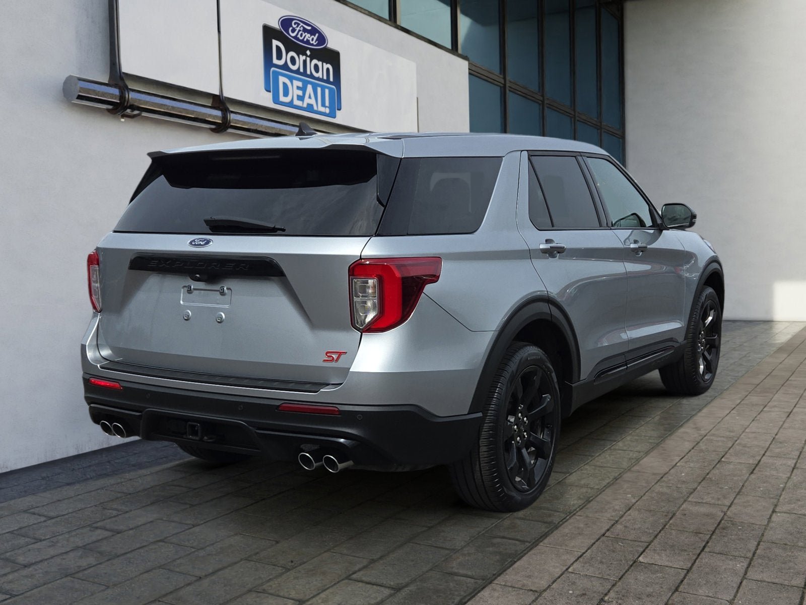Certified 2022 Ford Explorer ST w/ Equipment Group 401A AWD/4WD image 3