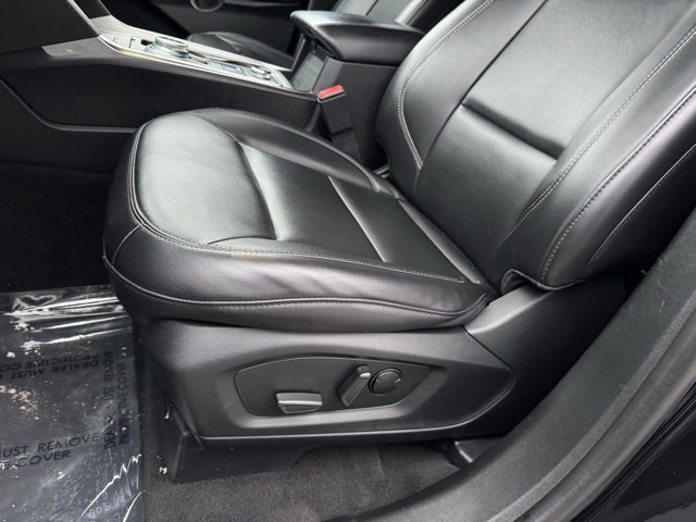 Certified 2023 Ford Explorer XLT w/ Equipment Group 202A image 7