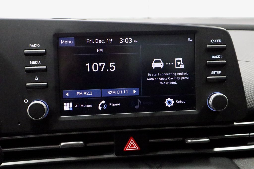 Used 2021 Hyundai Elantra SEL image 3