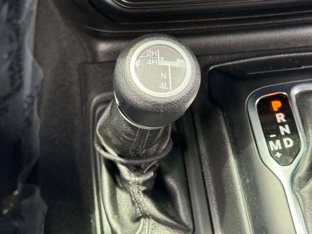 Used 2022 Jeep Wrangler Unlimited Sport AWD/4WD image 33