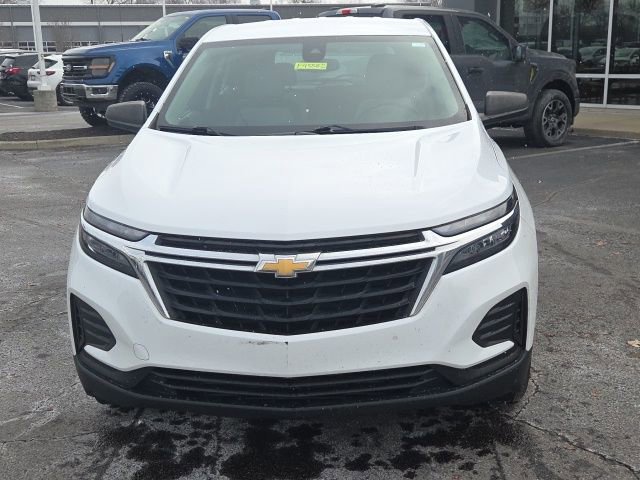 Used 2022 Chevrolet Equinox LS w/ LPO, Floor Liner Package image 12