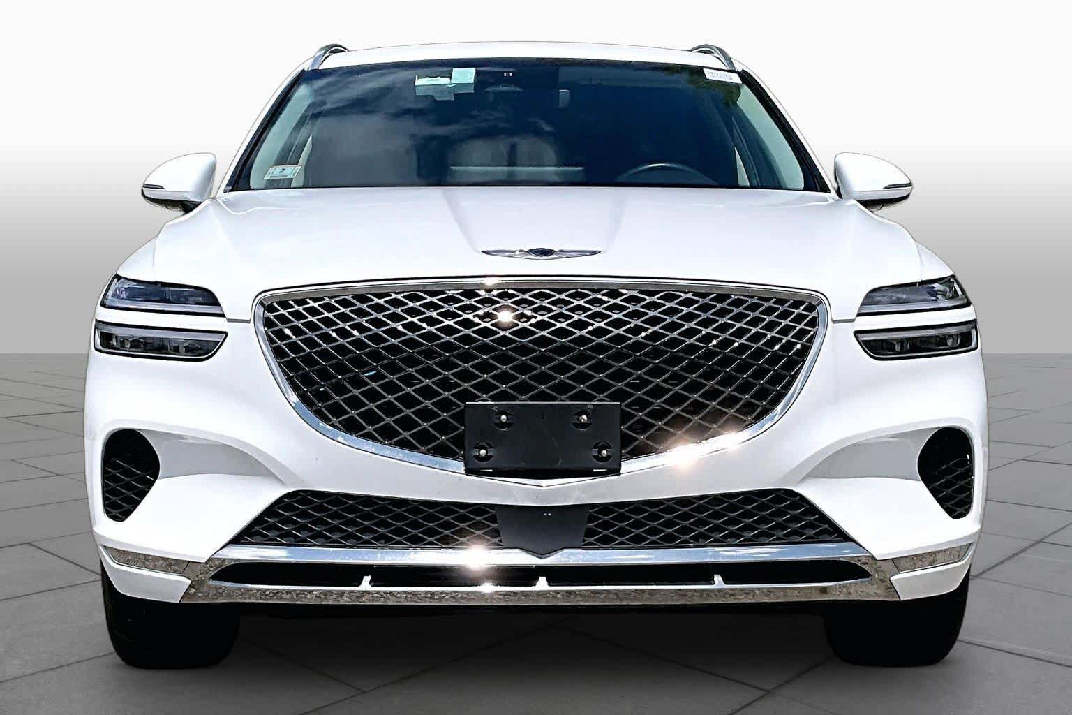 Used 2025 Genesis GV70 2.5T AWD/4WD image 4