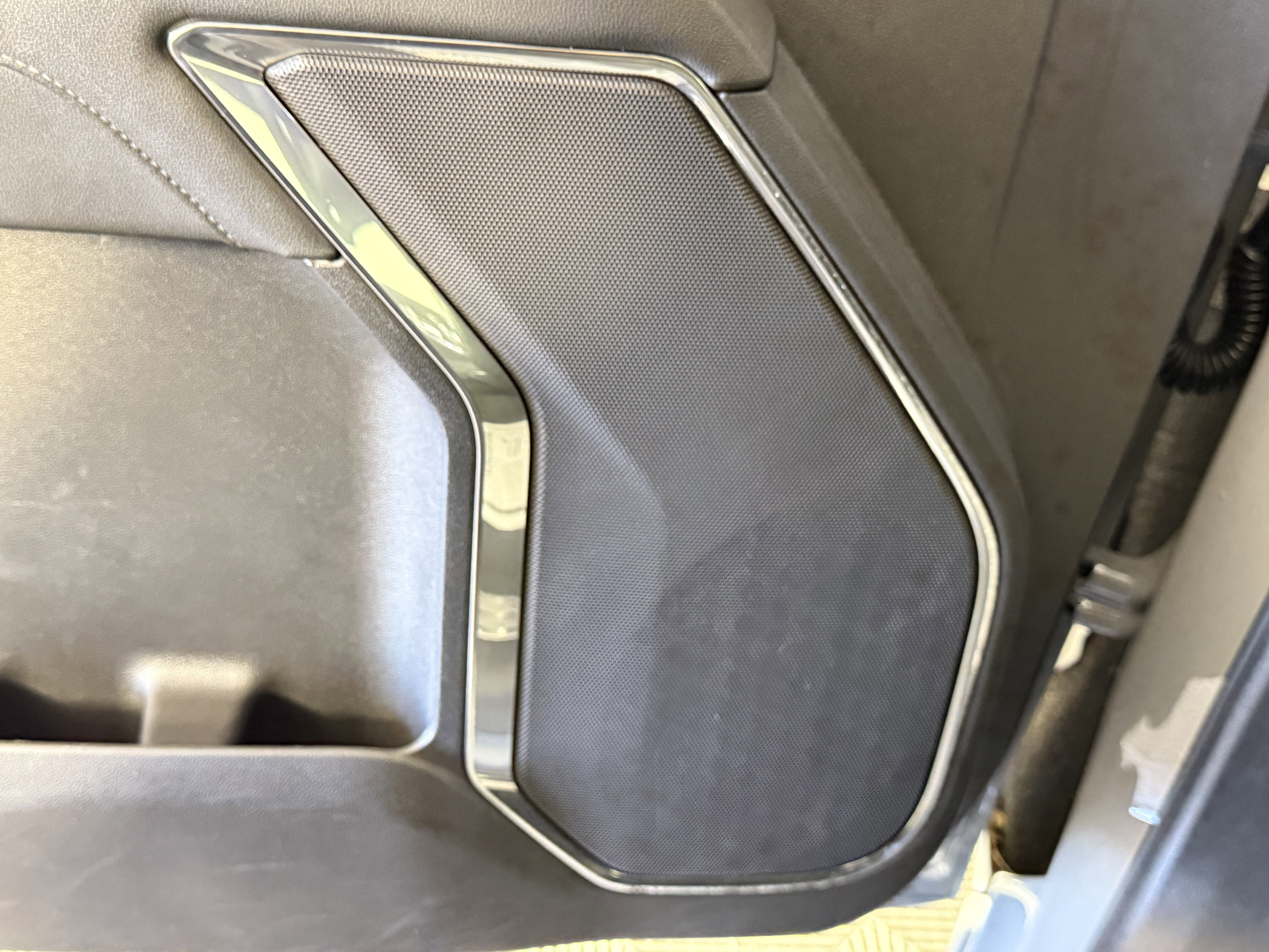 Used 2024 GMC Sierra 1500 Elevation image 17