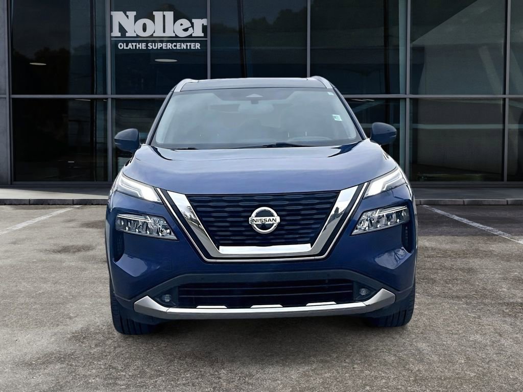 Used 2021 Nissan Rogue Platinum AWD/4WD image 2