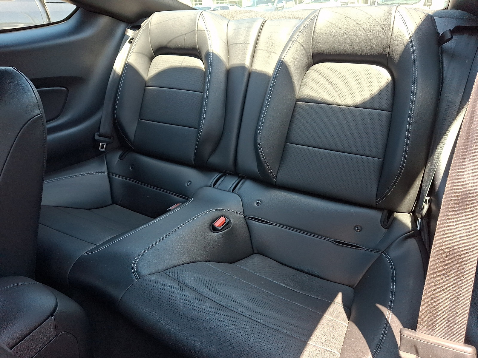 Certified 2022 Ford Mustang GT Premium RWD image 15