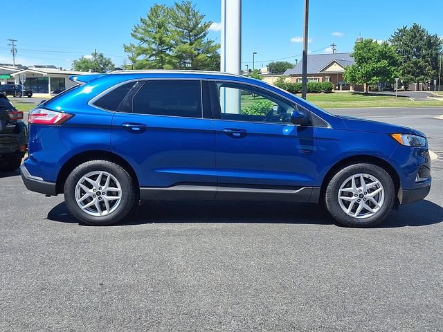 Certified 2024 Ford Edge SEL w/ Convenience Package AWD/4WD image 7