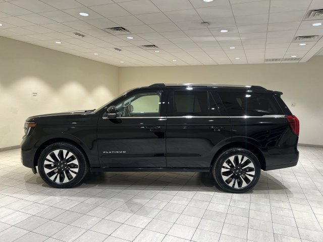 Certified 2025 Ford Expedition Platinum w/ Driver's Package AWD/4WD image 2