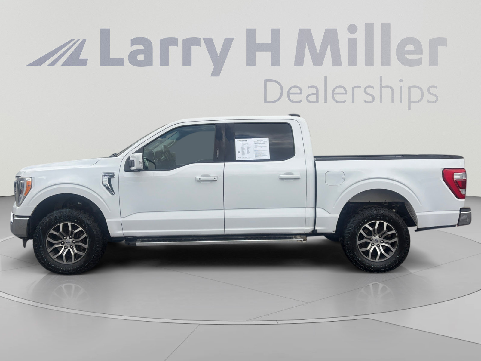 Certified 2022 Ford F150 Lariat w/ Max Trailer Tow Package AWD/4WD image 2