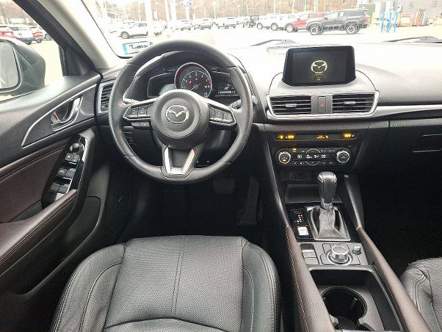 Used 2017 MAZDA MAZDA3 Grand Touring image 11