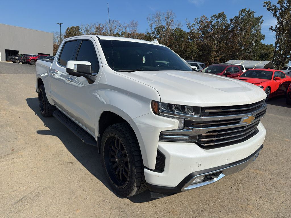 Used 2022 Chevrolet Silverado 1500 High Country w/ Technology Package AWD/4WD image 3