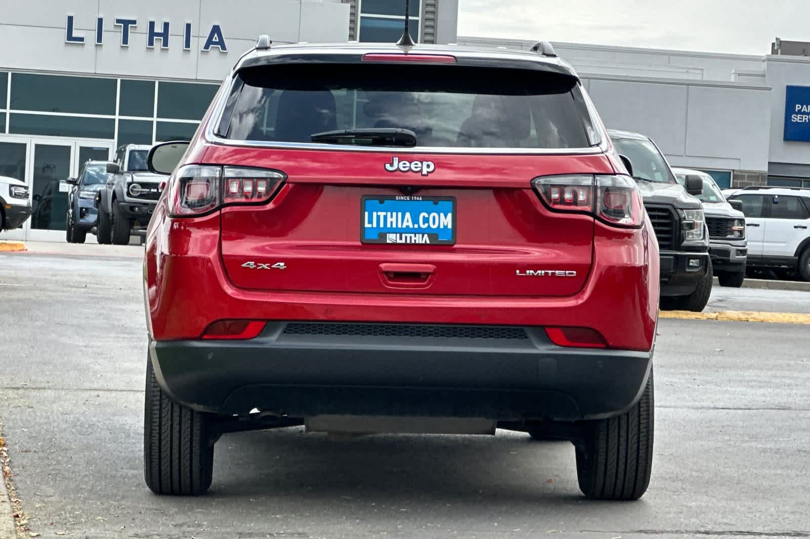 Used 2025 Jeep Compass Limited AWD/4WD image 7