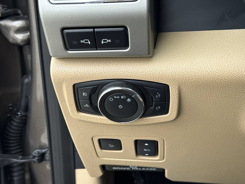 Certified 2020 Ford F250 Lariat w/ Lariat Ultimate Package AWD/4WD image 15