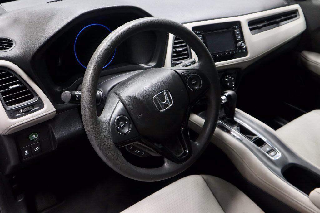 Used 2020 Honda HR-V LX image 24