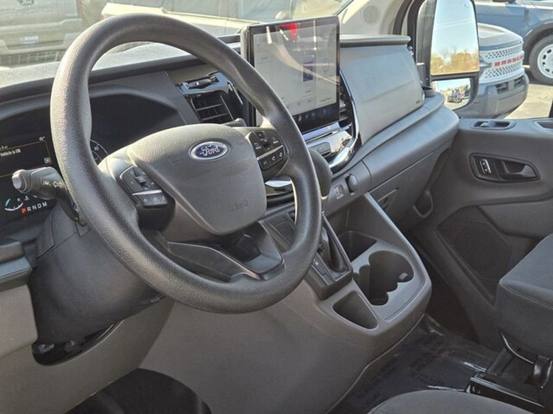Certified 2023 Ford Transit 350 XLT RWD image 11