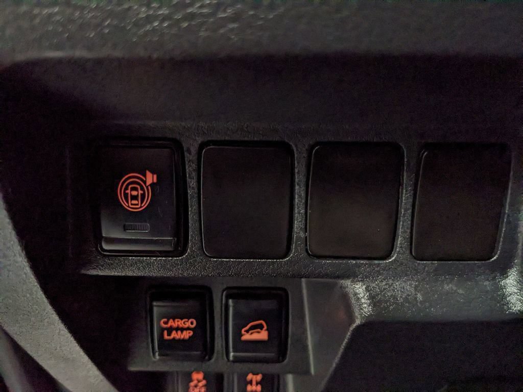 Used 2025 Nissan Frontier PRO-4X w/ Interior Protection Package AWD/4WD image 14