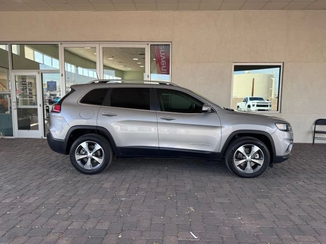 Used 2020 Jeep Cherokee Limited w/ Advanced Safety Group AWD/4WD image 6