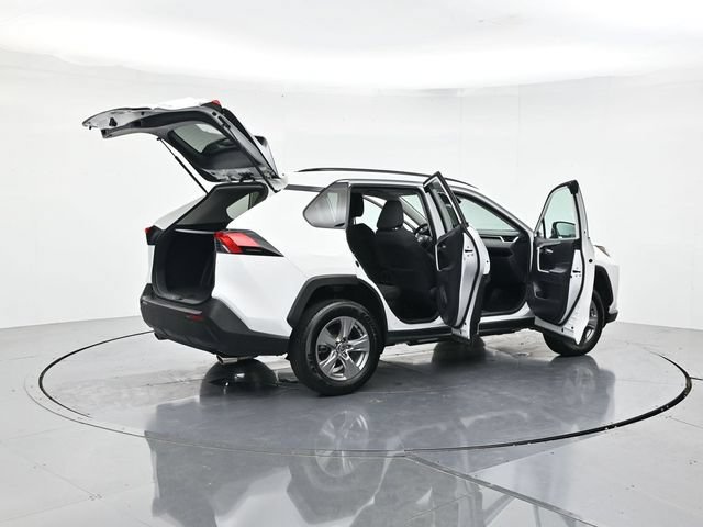 Used 2025 Toyota RAV4 XLE AWD/4WD image 50