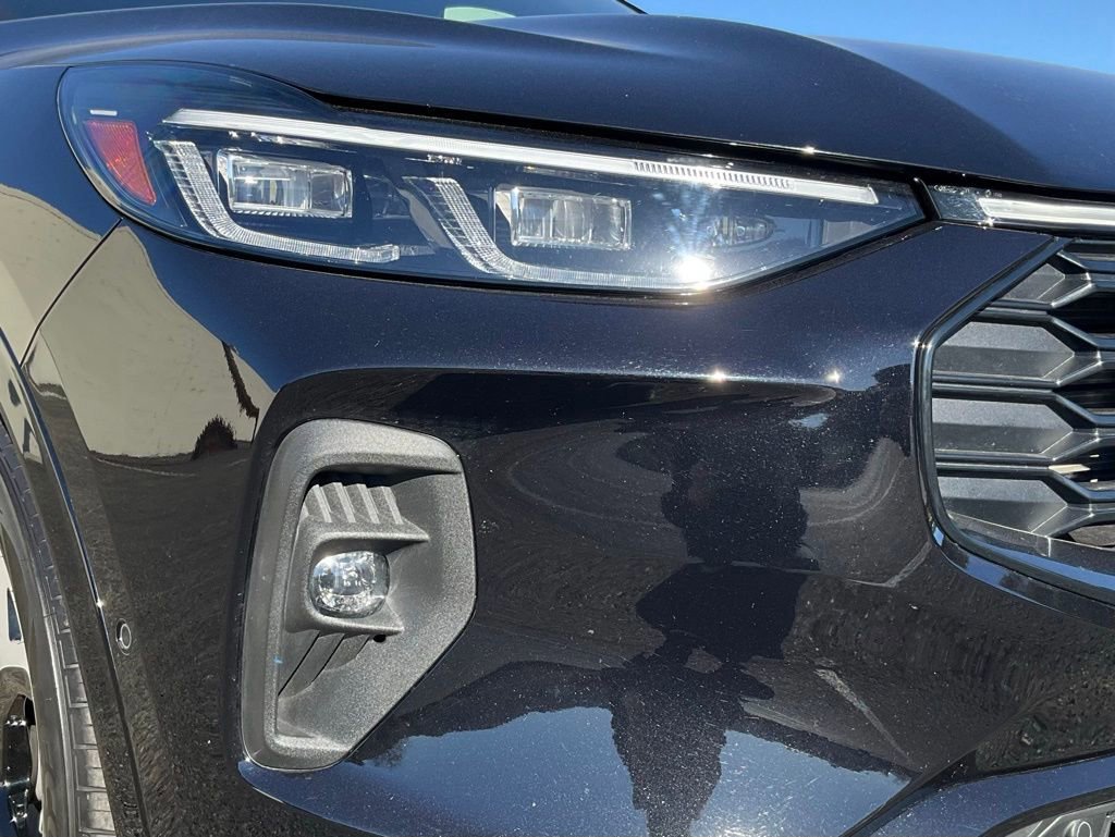 Certified 2024 Ford Escape ST-Line Elite w/ Premium Technology Package image 81