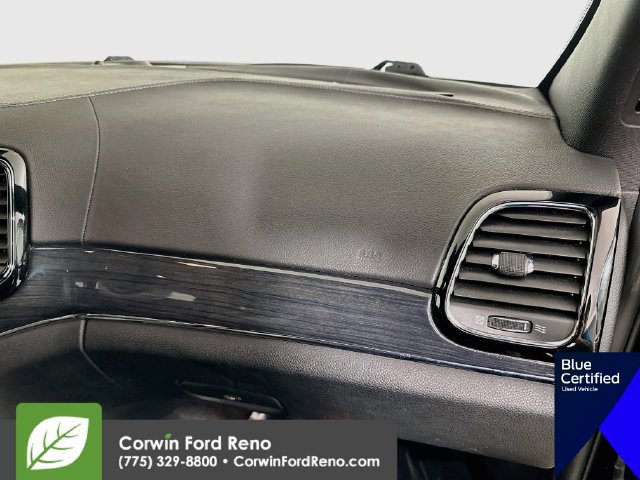 Used 2019 Jeep Grand Cherokee Overland AWD/4WD image 34