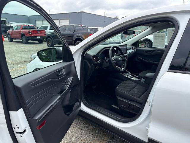Certified 2023 Ford Escape Active w/ Tech Pack #1 AWD/4WD image 6