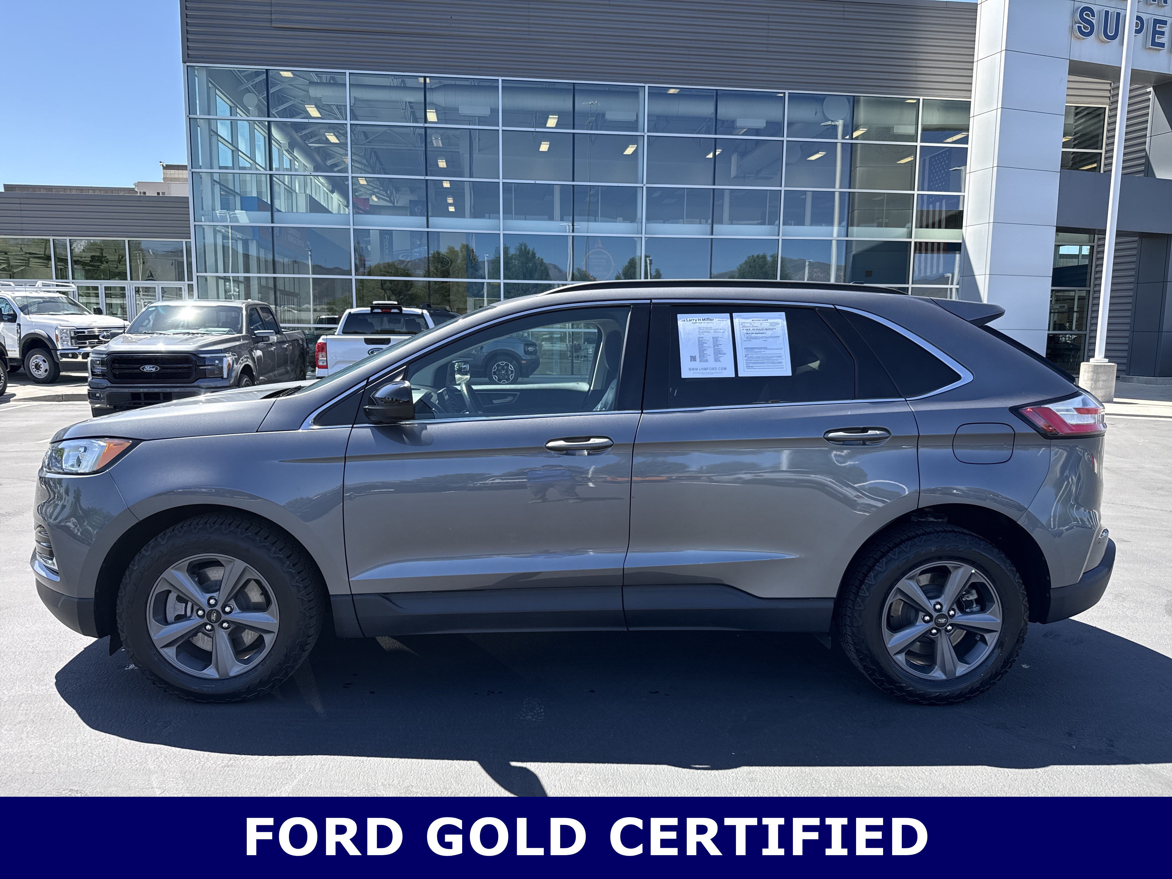 Certified 2022 Ford Edge SEL w/ Sport Appearance Package AWD/4WD image 2
